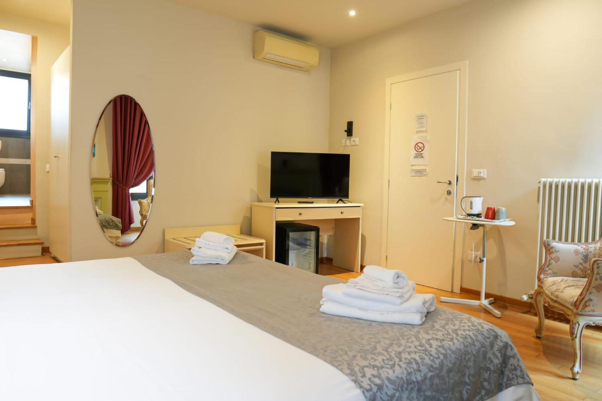 Honey Rooms Ferrara Luaran gambar